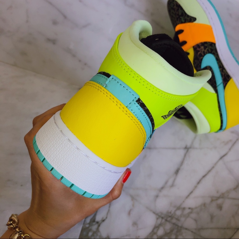 Air jordan 1 MiD reflective - Picture 2 of 8